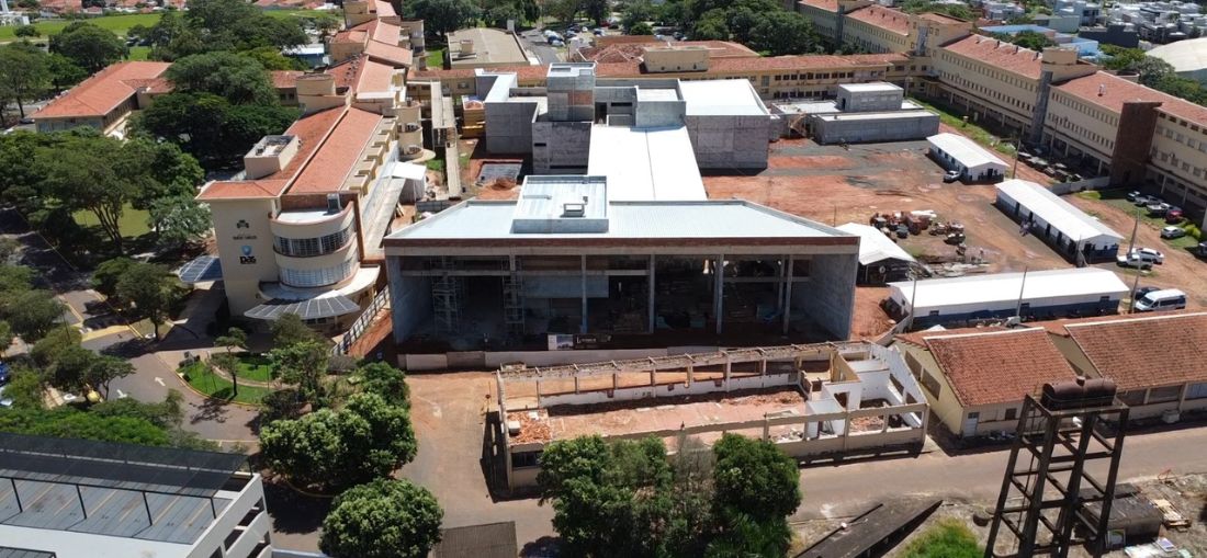 Ampliação do Hospital Emílio Carlos avança com novas etapas concluídas