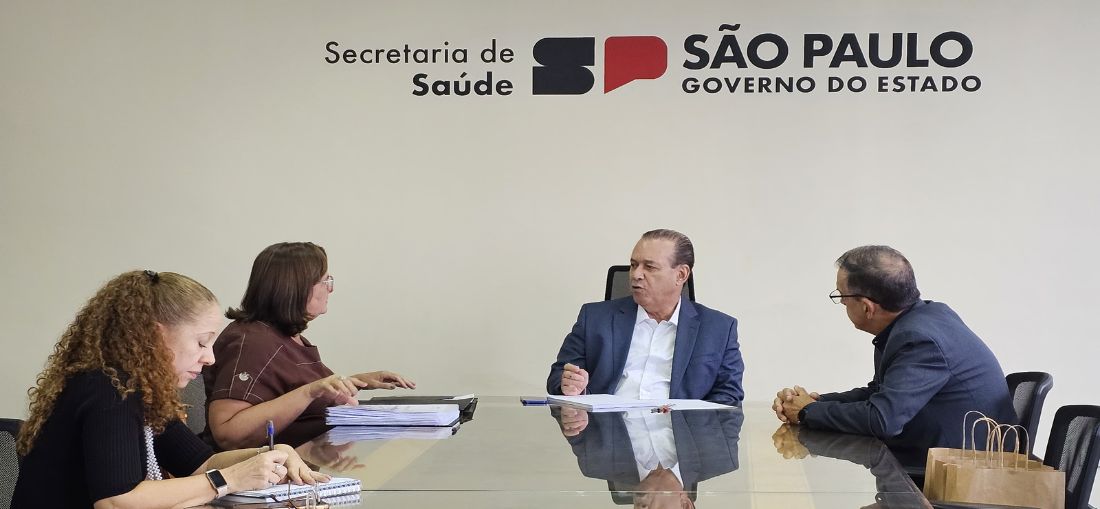 Diretores se reuniram com o secretário Eleuses Paiva, na SES