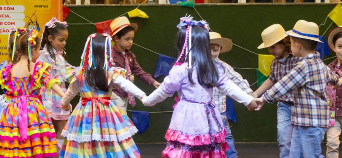 Escolas levam a cultura das festas juninas para o Riopreto Shopping